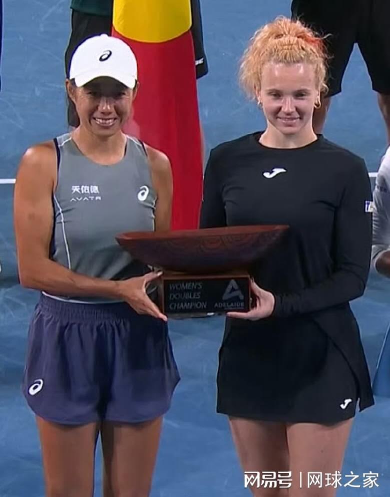 中国网球连续两周有冠军入账！张帅女双决赛上演横扫携冠出征澳网